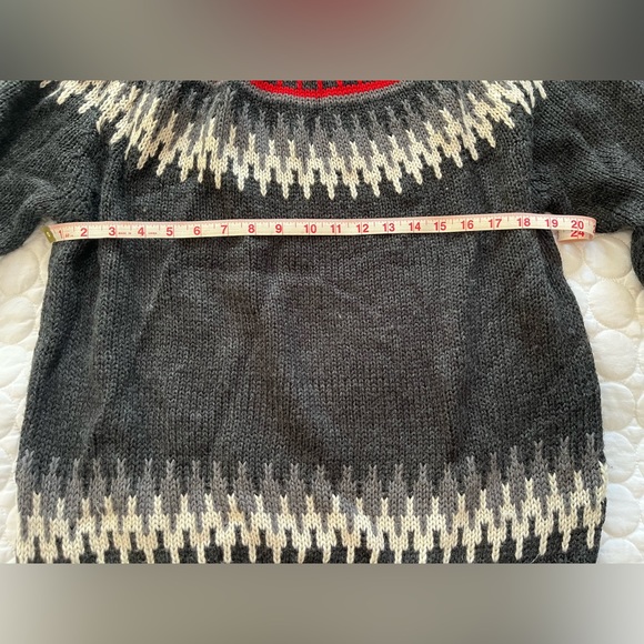 Old Navy Men’s Nordic Sweater - Picture 4 of 9